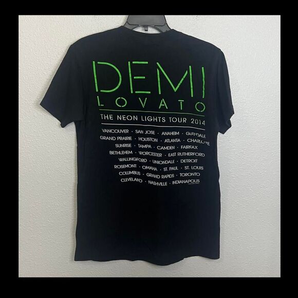 Demi Lovato Neon Lights Graphic TShirt Black Size Medium - Picture 5 of 5